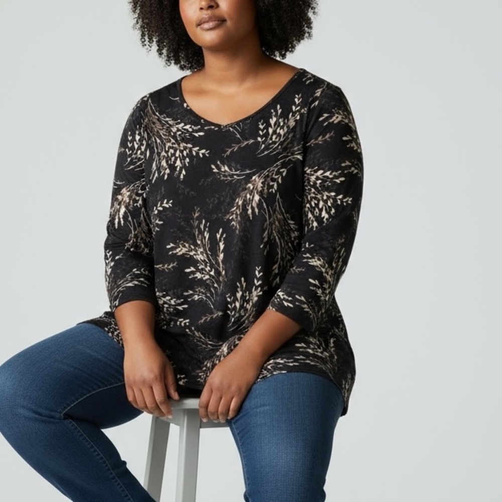 NWT Croft & Barrow Women's Black and Tan Floral Long Sleeve Blouse